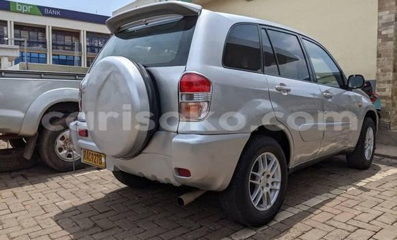 Acheter Occasion Voiture Toyota RAV4 Gris à Kigali, Rwanda Acheter Occasion Voiture Toyota RAV4 Gris à Kigali, Rwanda