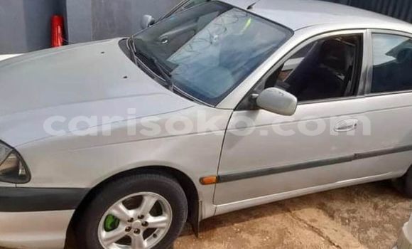 Sayi Na hannu Toyota Avensis Gris Mota in Kigali a Rwanda Sayi Na hannu Toyota Avensis Gris Mota in Kigali a Rwanda