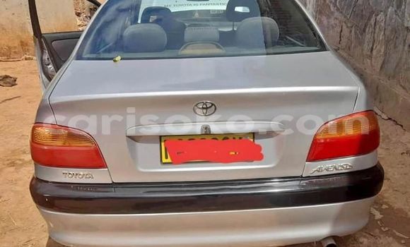 Sayi Na hannu Toyota Avensis Gris Mota in Kigali a Rwanda Sayi Na hannu Toyota Avensis Gris Mota in Kigali a Rwanda