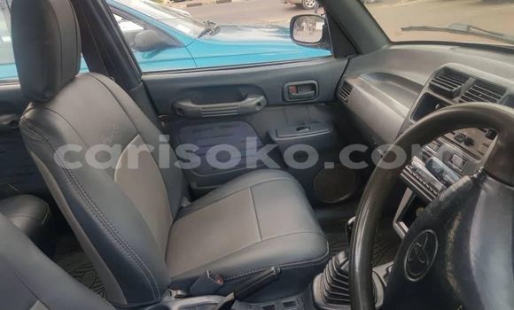 Acheter Occasion Voiture Toyota RAV4 Gris à Kigali, Rwanda Acheter Occasion Voiture Toyota RAV4 Gris à Kigali, Rwanda