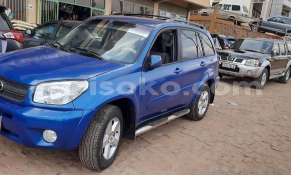 Sayi Na hannu Toyota RAV4 Bleu Mota in Kigali a Rwanda Sayi Na hannu Toyota RAV4 Bleu Mota in Kigali a Rwanda