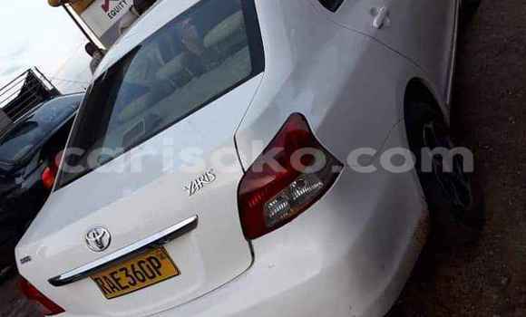 Acheter Occasion Voiture Toyota Yaris Blanc à Kigali, Rwanda Acheter Occasion Voiture Toyota Yaris Blanc à Kigali, Rwanda