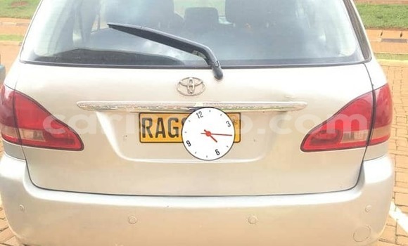 Sayi Na hannu Toyota Avensis Verso Gris Mota in Kigali a Rwanda Sayi Na hannu Toyota Avensis Verso Gris Mota in Kigali a Rwanda