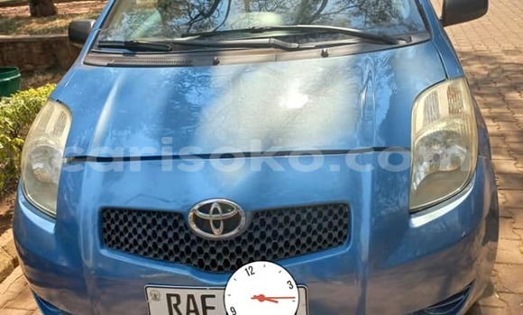 Sayi Na hannu Toyota Yaris Bleu Mota in Kigali a Rwanda Sayi Na hannu Toyota Yaris Bleu Mota in Kigali a Rwanda