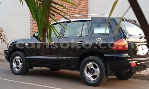 Buy Used Hyundai Santa Fe Black Car in Kigali in Rwanda Buy Used Hyundai Santa Fe Black Car in Kigali in Rwanda