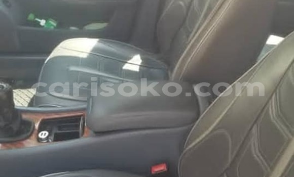 Sayi Na hannu Mercedes-Benz C–Class Gris Mota in Kigali a Rwanda Sayi Na hannu Mercedes-Benz C–Class Gris Mota in Kigali a Rwanda