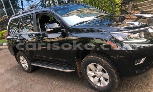Sayi Na hannu Toyota Land Cruiser Noir Mota in Kigali a Rwanda Sayi Na hannu Toyota Land Cruiser Noir Mota in Kigali a Rwanda