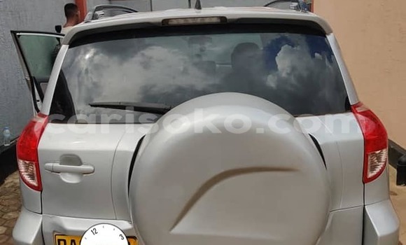 Sayi Na hannu Toyota RAV4 Gris Mota in Kigali a Rwanda Sayi Na hannu Toyota RAV4 Gris Mota in Kigali a Rwanda