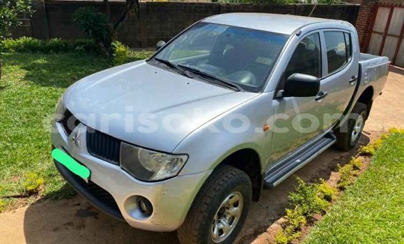 Buy Used Mitsubishi L200 Silver Car in Kigali in Rwanda Buy Used Mitsubishi L200 Silver Car in Kigali in Rwanda