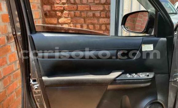 Sayi Na hannu Toyota Hiluxe VIGO Autre Mota in Kigali a Rwanda Sayi Na hannu Toyota Hiluxe VIGO Autre Mota in Kigali a Rwanda