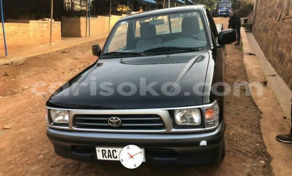 Sayi Na hannu Toyota Hilux Noir Mota in Kigali a Rwanda Sayi Na hannu Toyota Hilux Noir Mota in Kigali a Rwanda