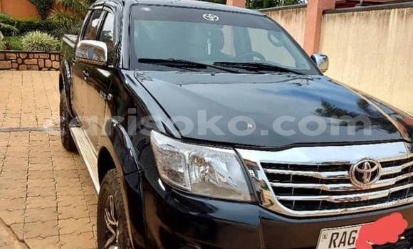 Acheter Occasion Voiture Toyota Hilux Noir à Kigali, Rwanda Acheter Occasion Voiture Toyota Hilux Noir à Kigali, Rwanda