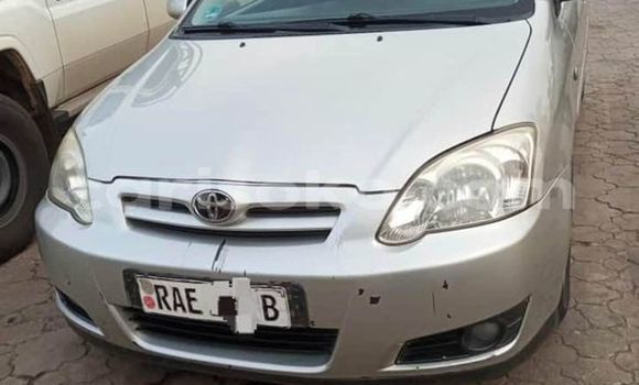Acheter Occasion Voiture Toyota Corolla Gris à Kigali, Rwanda Acheter Occasion Voiture Toyota Corolla Gris à Kigali, Rwanda
