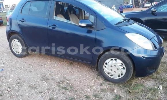 Acheter Occasion Voiture Toyota Vitz Bleu à Kigali, Rwanda Acheter Occasion Voiture Toyota Vitz Bleu à Kigali, Rwanda