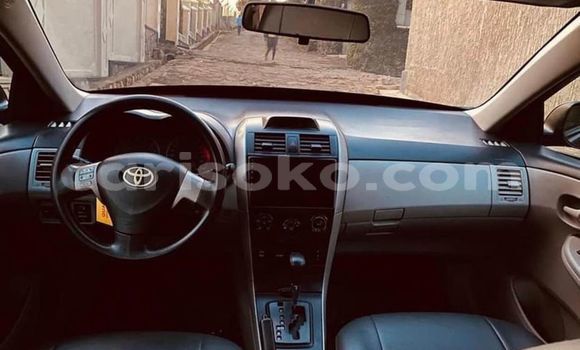 Acheter Occasion Voiture Toyota Corolla Noir à Kigali, Rwanda Acheter Occasion Voiture Toyota Corolla Noir à Kigali, Rwanda