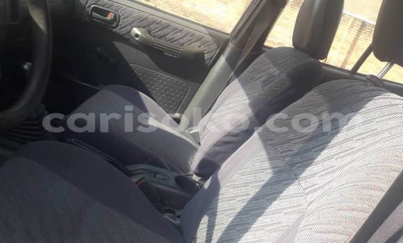 Acheter Occasion Voiture Toyota RAV4 Vert à Kigali, Rwanda Acheter Occasion Voiture Toyota RAV4 Vert à Kigali, Rwanda