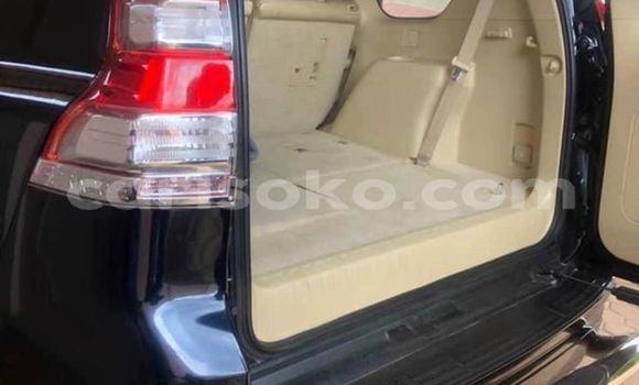 Acheter Occasion Voiture Toyota Land Cruiser Noir à Kigali, Rwanda Acheter Occasion Voiture Toyota Land Cruiser Noir à Kigali, Rwanda
