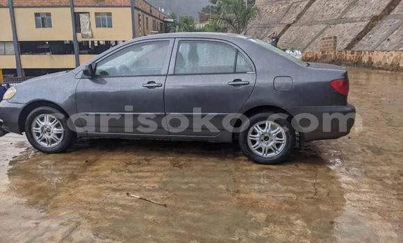 Acheter Occasion Voiture Toyota Corolla Bleu à Kigali, Rwanda Acheter Occasion Voiture Toyota Corolla Bleu à Kigali, Rwanda