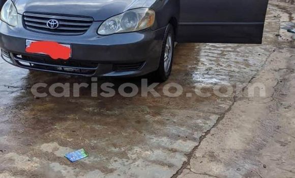 Acheter Occasion Voiture Toyota Corolla Bleu à Kigali, Rwanda Acheter Occasion Voiture Toyota Corolla Bleu à Kigali, Rwanda