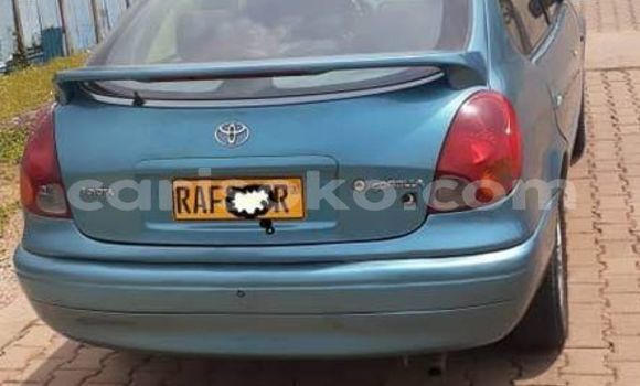 Acheter Occasion Voiture Toyota Corolla Bleu à Kigali, Rwanda Acheter Occasion Voiture Toyota Corolla Bleu à Kigali, Rwanda