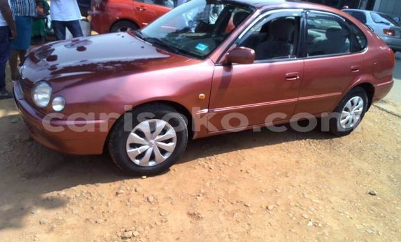 Acheter Occasion Voiture Toyota Corolla Rouge à Kigali, Rwanda Acheter Occasion Voiture Toyota Corolla Rouge à Kigali, Rwanda