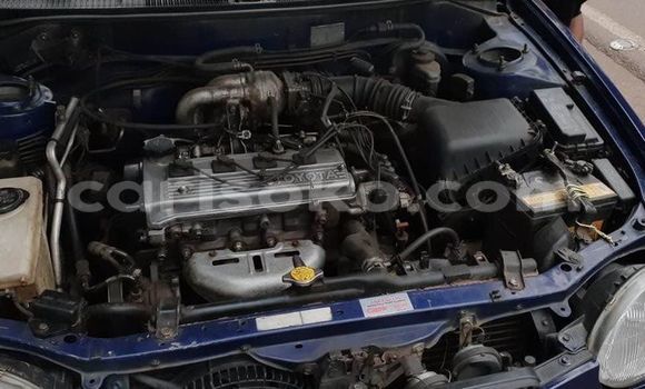 Acheter Occasion Voiture Toyota Corolla Bleu à Kigali, Rwanda Acheter Occasion Voiture Toyota Corolla Bleu à Kigali, Rwanda