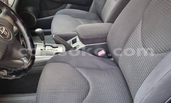 Acheter Occasion Voiture Toyota RAV4 Gris à Kigali, Rwanda Acheter Occasion Voiture Toyota RAV4 Gris à Kigali, Rwanda