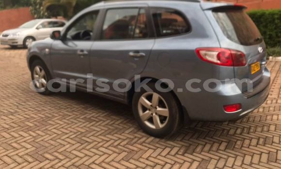 Acheter Occasion Voiture Hyundai Santa Fe Bleu à Kigali, Rwanda Acheter Occasion Voiture Hyundai Santa Fe Bleu à Kigali, Rwanda