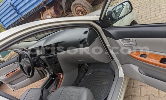 Sayi Na hannu Toyota Corolla Altis Marron Mota in Kigali a Rwanda Sayi Na hannu Toyota Corolla Altis Marron Mota in Kigali a Rwanda