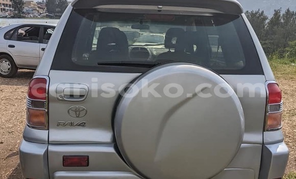 Sayi Na hannu Toyota RAV4 Gris Mota in Kigali a Rwanda Sayi Na hannu Toyota RAV4 Gris Mota in Kigali a Rwanda