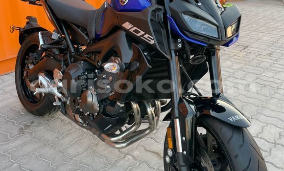 Sayi Na hannu Yamaha MT Bleu Motsi in Kigali a Rwanda