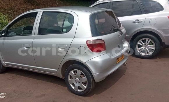 Acheter Occasion Voiture Toyota Yaris Gris à Kigali, Rwanda Acheter Occasion Voiture Toyota Yaris Gris à Kigali, Rwanda