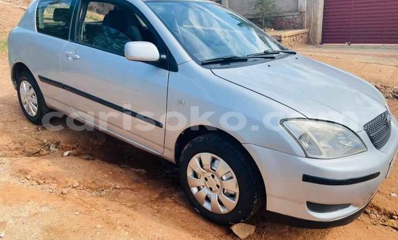 Acheter Occasion Voiture Toyota Corolla Gris à Kigali, Rwanda Acheter Occasion Voiture Toyota Corolla Gris à Kigali, Rwanda