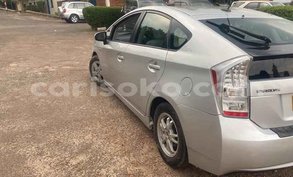 Sayi Na hannu Toyota Prius Gris Mota in Kigali a Rwanda Sayi Na hannu Toyota Prius Gris Mota in Kigali a Rwanda