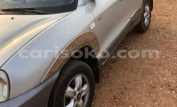 Acheter Occasion Voiture Hyundai Tucson Gris à Kigali, Rwanda Acheter Occasion Voiture Hyundai Tucson Gris à Kigali, Rwanda