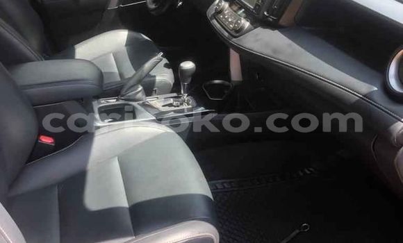 Acheter Occasion Voiture Toyota RAV4 Noir à Kigali, Rwanda Acheter Occasion Voiture Toyota RAV4 Noir à Kigali, Rwanda