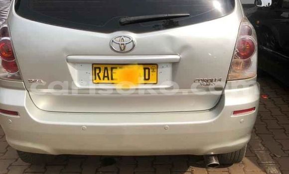 Sayi Na hannu Toyota Corolla Verso Gris Mota in Kigali a Rwanda Sayi Na hannu Toyota Corolla Verso Gris Mota in Kigali a Rwanda