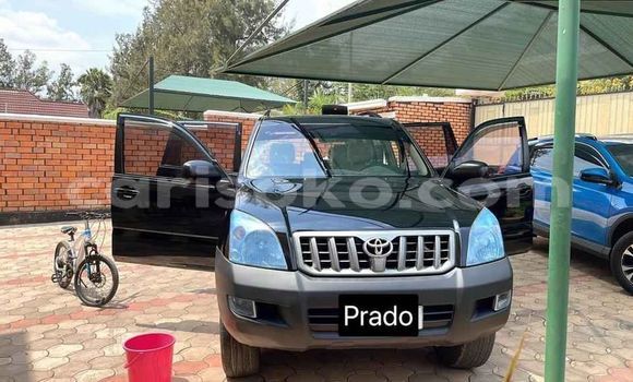 Acheter Occasion Voiture Toyota Land Cruiser Noir à Kigali, Rwanda Acheter Occasion Voiture Toyota Land Cruiser Noir à Kigali, Rwanda