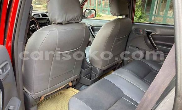 Acheter Occasion Voiture Toyota RAV4 Rouge à Kigali, Rwanda Acheter Occasion Voiture Toyota RAV4 Rouge à Kigali, Rwanda