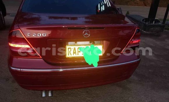 Sayi Na hannu Mercedes-Benz C–Class Rouge Mota in Kigali a Rwanda Sayi Na hannu Mercedes-Benz C–Class Rouge Mota in Kigali a Rwanda