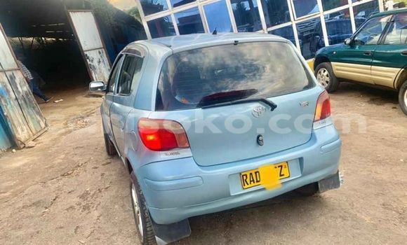 Sayi Na hannu Toyota Yaris Bleu Mota in Kigali a Rwanda Sayi Na hannu Toyota Yaris Bleu Mota in Kigali a Rwanda