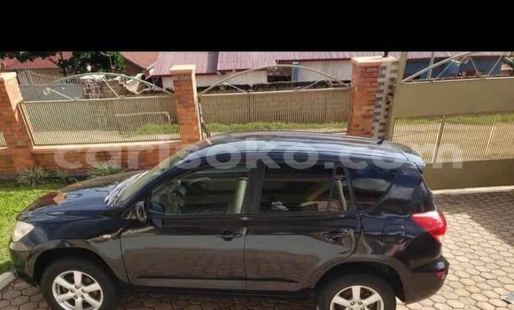 Acheter Occasion Voiture Toyota RAV4 Noir à Kigali, Rwanda Acheter Occasion Voiture Toyota RAV4 Noir à Kigali, Rwanda