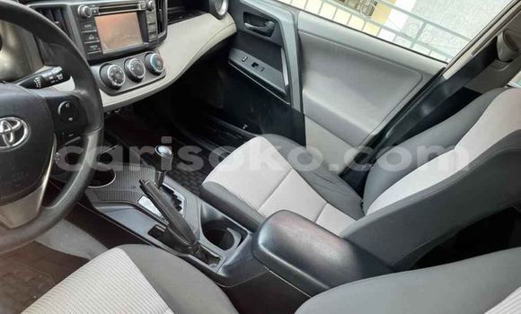 Acheter Occasion Voiture Toyota RAV4 Gris à Kigali, Rwanda Acheter Occasion Voiture Toyota RAV4 Gris à Kigali, Rwanda