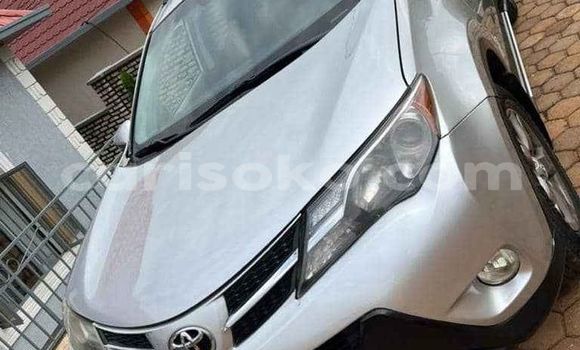 Acheter Occasion Voiture Toyota RAV4 Gris à Kigali, Rwanda Acheter Occasion Voiture Toyota RAV4 Gris à Kigali, Rwanda
