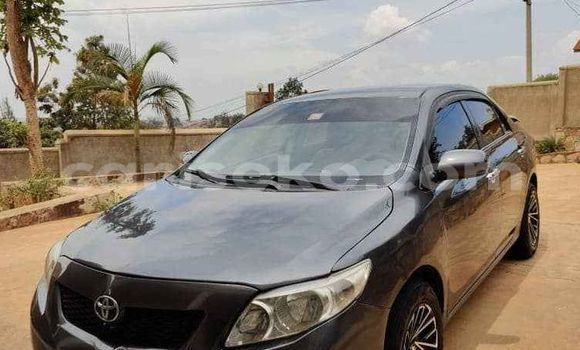Acheter Occasion Voiture Toyota Corolla Noir à Kigali, Rwanda Acheter Occasion Voiture Toyota Corolla Noir à Kigali, Rwanda