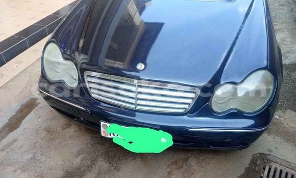 Sayi Na hannu Mercedes-Benz C–Class Bleu Mota in Kigali a Rwanda Sayi Na hannu Mercedes-Benz C–Class Bleu Mota in Kigali a Rwanda