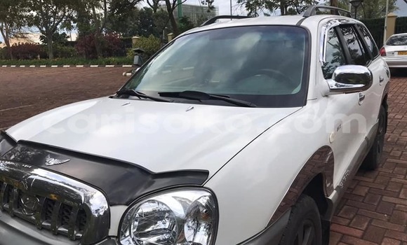Sayi Na hannu Hyundai Santa Fe Blanc Mota in Kigali a Rwanda Sayi Na hannu Hyundai Santa Fe Blanc Mota in Kigali a Rwanda