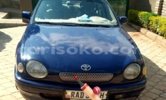 Acheter Occasion Voiture Toyota Corolla Bleu à Kigali, Rwanda Acheter Occasion Voiture Toyota Corolla Bleu à Kigali, Rwanda