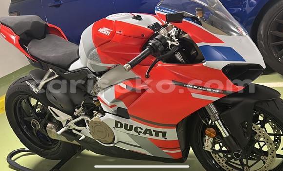 Sayi Na hannu Ducati Panigale Rouge Motsi in Kigali a Rwanda Sayi Na hannu Ducati Panigale Rouge Motsi in Kigali a Rwanda