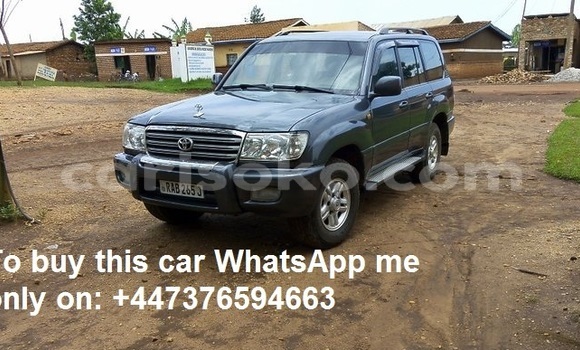 Buy Used Toyota Land Cruiser Silver Car in Kigali in Rwanda Buy Used Toyota Land Cruiser Silver Car in Kigali in Rwanda